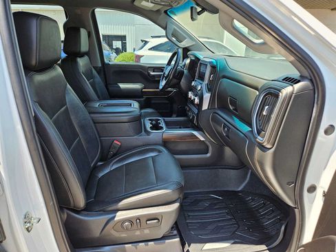 Used 2020 GMC Sierra 1500 SLT RWD image 20