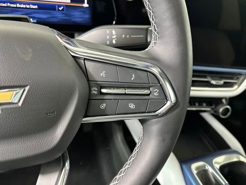 Used 2025 Chevrolet Equinox EV LT w/ Convenience Package II image 15