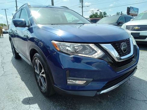 Used 2018 Nissan Rogue SL image 4
