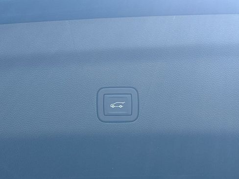 New 2026 GMC Yukon Denali Ultimate AWD/4WD image 36