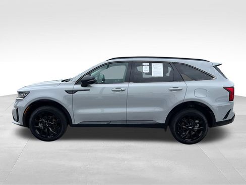 Certified 2023 Kia Sorento SX AWD/4WD image 2