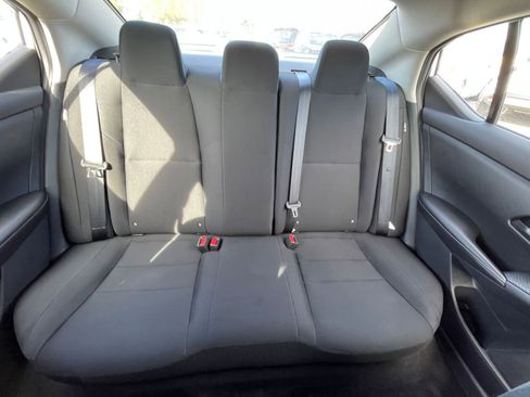 Used 2025 Nissan Sentra S image 38