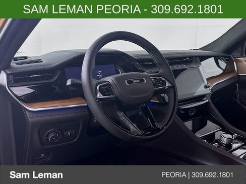 New 2026 Jeep Grand Cherokee L Summit image 9