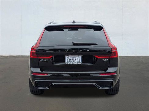 Used 2026 Volvo XC60 T8 Ultra w/ Climate Package PRO AWD/4WD image 4