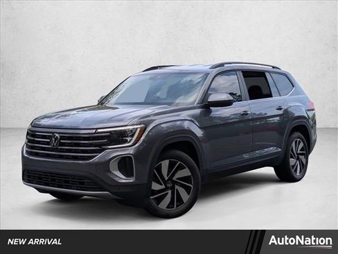 Used 2024 Volkswagen Atlas SE image 1