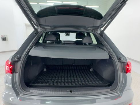 Used 2020 Audi Q3 2.0T Premium w/ Convenience Package image 28