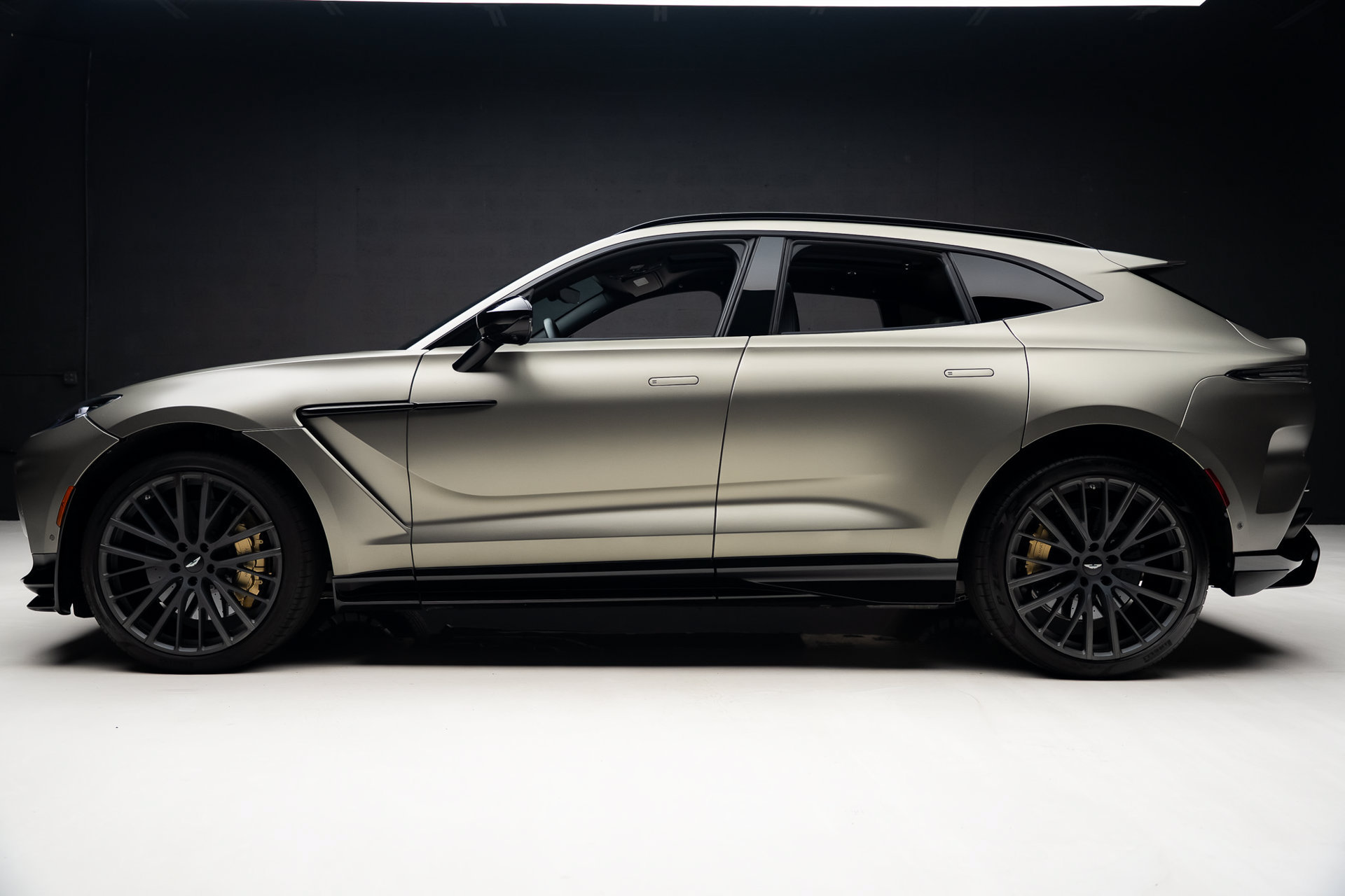 Used 2023 Aston Martin DBX 707 AWD/4WD image 17