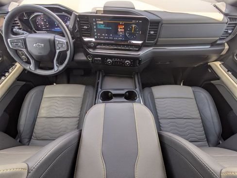 Used 2026 Chevrolet Silverado 2500 ZR2 w/ LPO, Dark Essentials Package AWD/4WD image 18