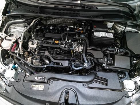 Used 2024 Toyota Corolla LE FWD image 32
