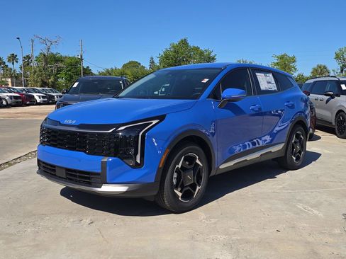 New 2026 Kia Sportage EX image 4