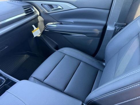 New 2026 Chevrolet Traverse LT w/ Sun and Wheel Package image 36