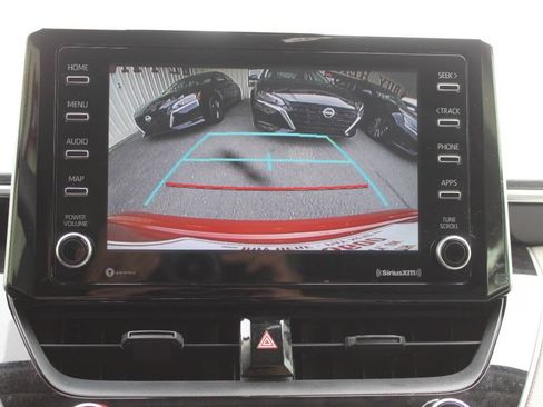 Used 2021 Toyota Corolla LE FWD image 20