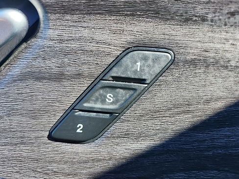 Certified 2024 Jeep Grand Cherokee Overland image 28