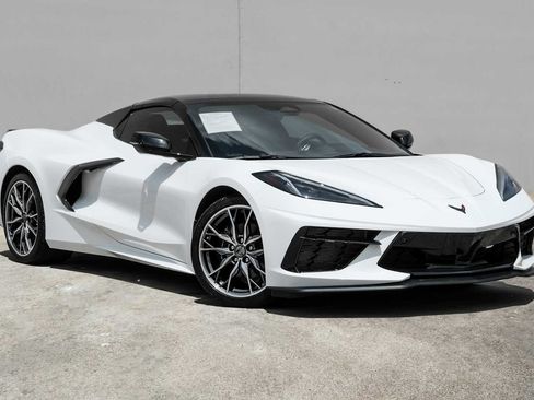 Used 2025 Chevrolet Corvette Stingray Preferred Conv w/ 2LT image 6