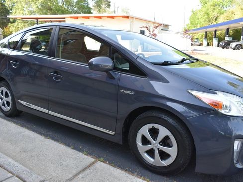 Used 2013 Toyota Prius Three image 30