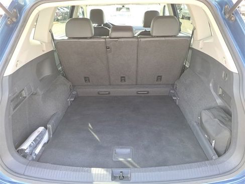 Used 2019 Volkswagen Tiguan SE image 26