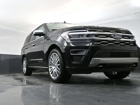 Used 2023 Ford Expedition Platinum AWD/4WD image 25