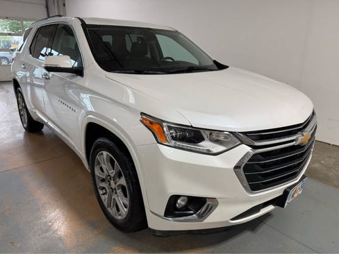 Used 2021 Chevrolet Traverse Premier AWD/4WD image 5