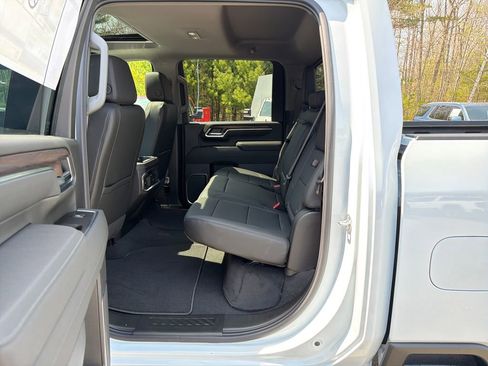 New 2026 GMC Sierra 3500 SLT w/ SLT Convenience Package AWD/4WD image 22