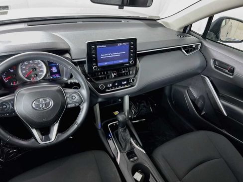 Used 2022 Toyota Corolla Cross LE w/ Moonroof Package AWD/4WD image 24