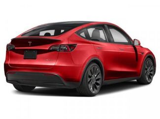 Used 2022 Tesla Model Y Long Range video 2