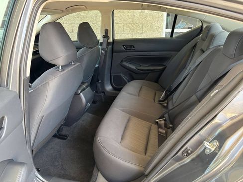 Used 2025 Nissan Altima 2.5 SV FWD image 27