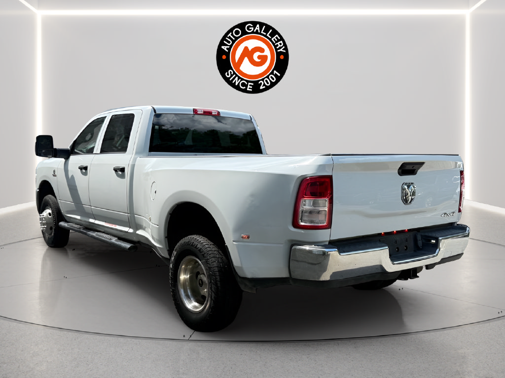 Used 2024 RAM 3500 Tradesman w/ Chrome Appearance Group AWD/4WD image 5