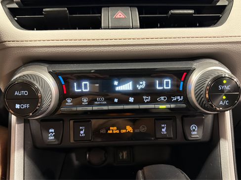 Used 2024 Toyota RAV4 XLE w/ Weather Package AWD/4WD image 29