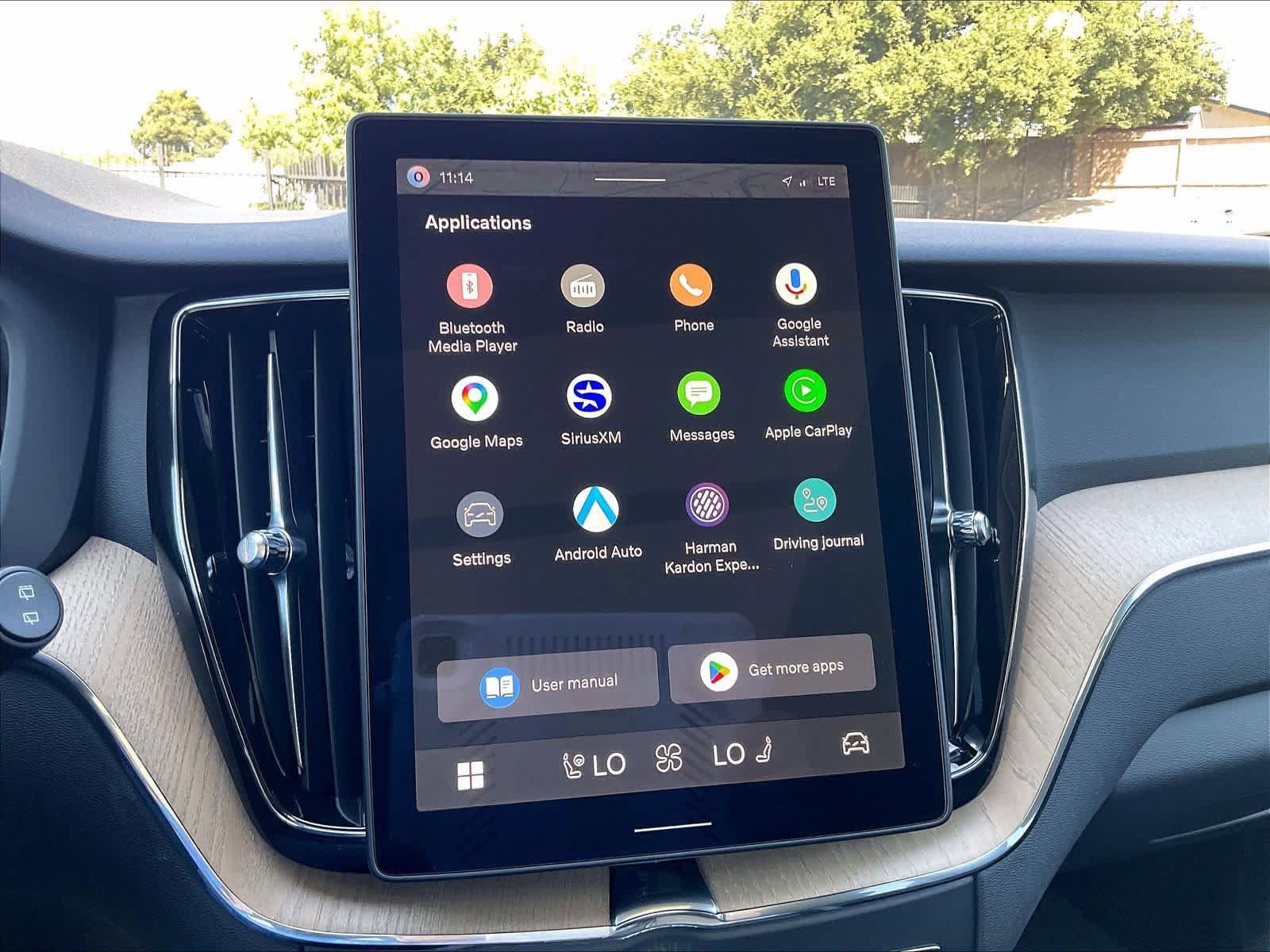 New 2027 Volvo XC60 B5 Plus AWD/4WD image 21