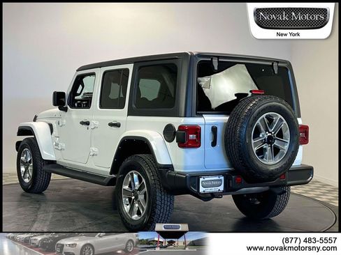 Used 2022 Jeep Wrangler Unlimited Sahara w/ Cold Weather Group image 6