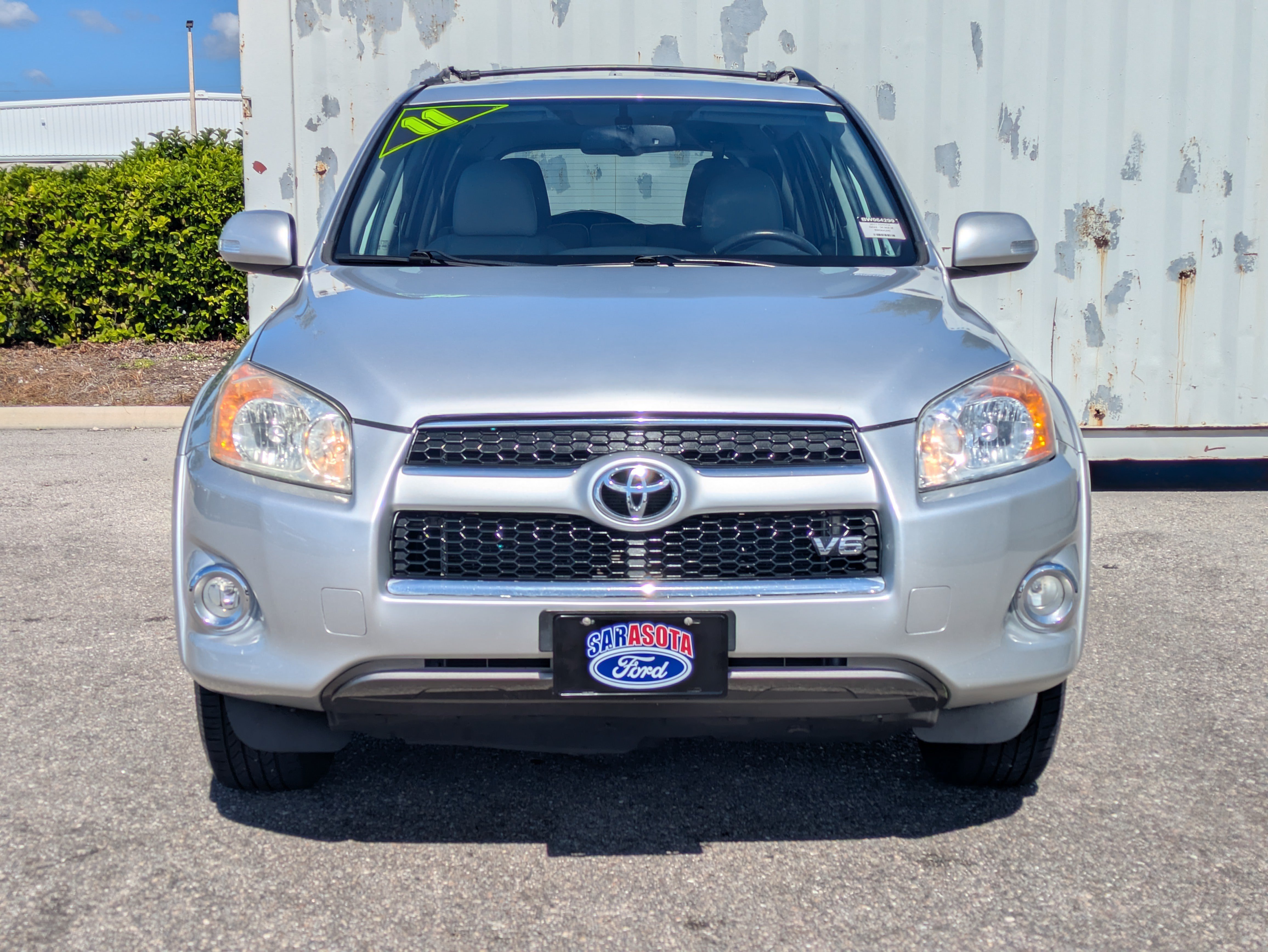 Used 2011 Toyota RAV4 Limited w/ Limited Extra Value Pkg AWD/4WD image 9