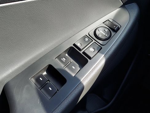 Used 2019 Hyundai Tucson Sport image 23