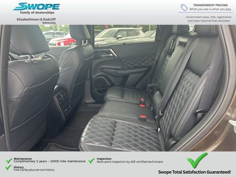Used 2024 Mitsubishi Outlander SEL AWD/4WD image 11