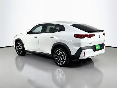 Used 2026 BMW X2 xDrive28i AWD/4WD image 7
