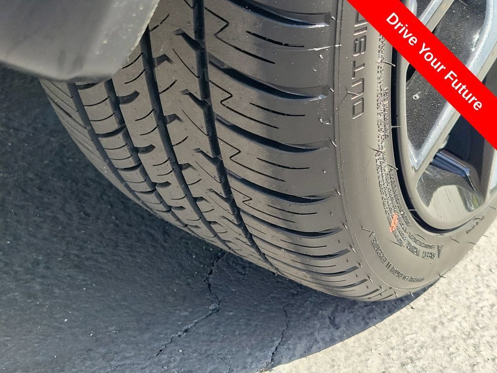 Used 2025 Honda Civic Sport image 29