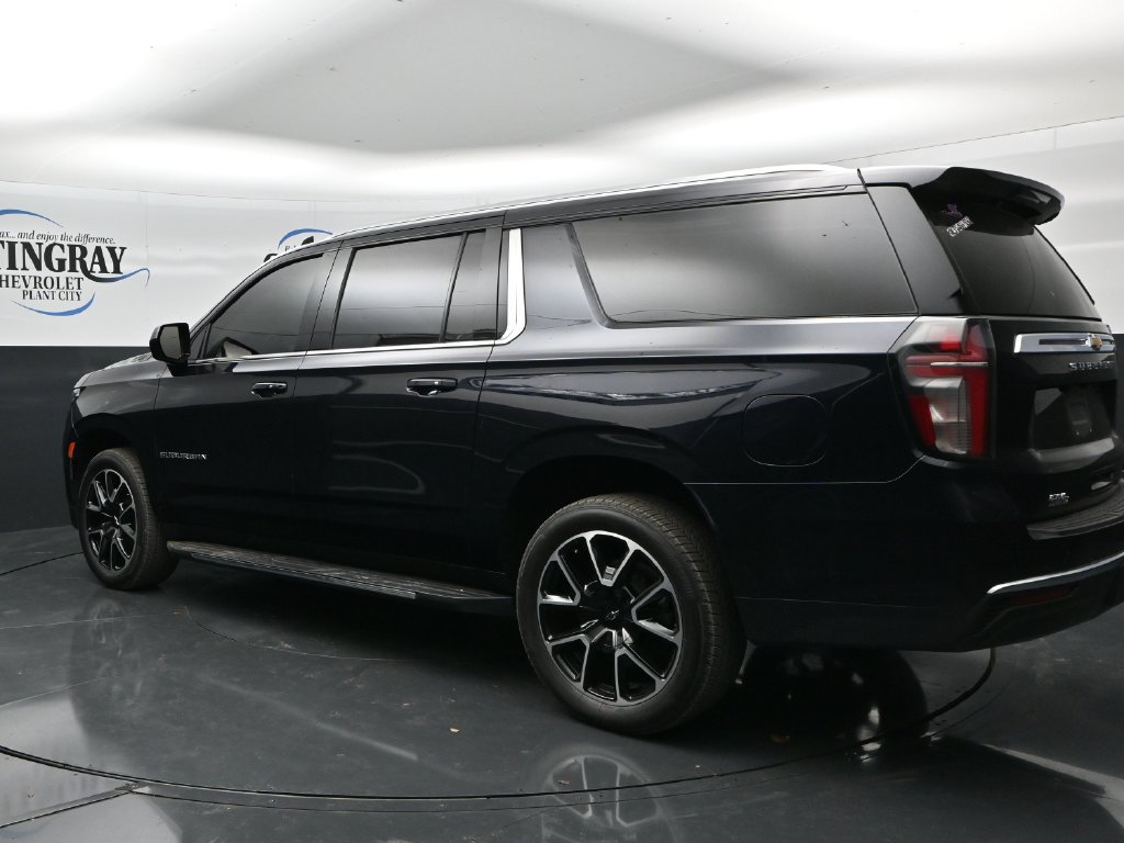 Used 2021 Chevrolet Suburban LT w/ Rear Media and Nav Package RWD image 5