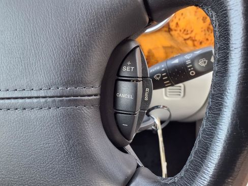 Used 2005 Jaguar XK8 Coupe RWD image 11