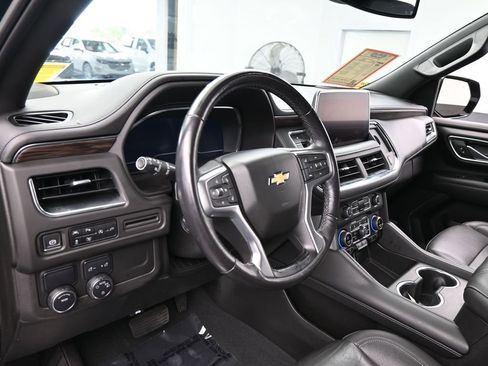Used 2022 Chevrolet Tahoe LT w/ Luxury Package image 10