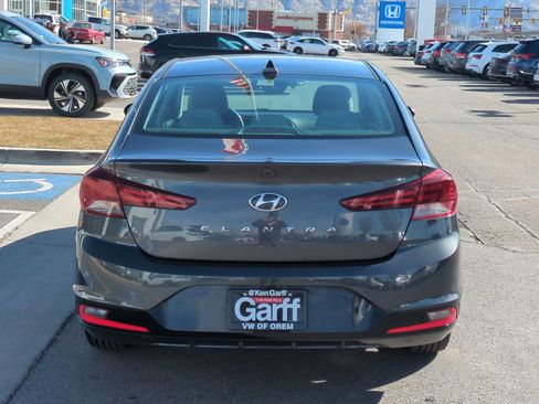 Used 2020 Hyundai Elantra SEL image 7