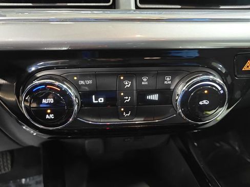 Used 2024 Chevrolet Trax LT image 20