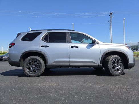 New 2026 Honda Pilot TrailSport image 20