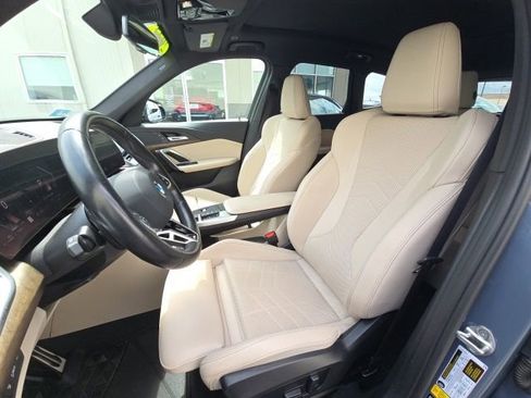 Used 2023 BMW X1 xDrive28i w/ M Sport Package AWD/4WD image 10