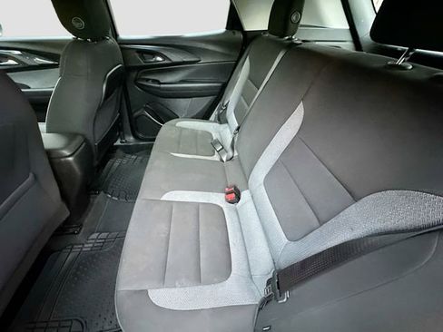 Used 2021 Chevrolet TrailBlazer LS w/ LPO, Blackout Package image 24