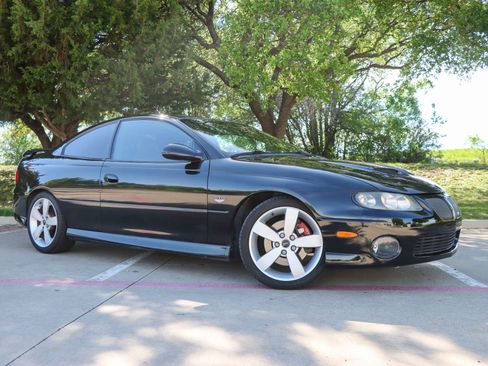 Used 2005 Pontiac GTO image 1