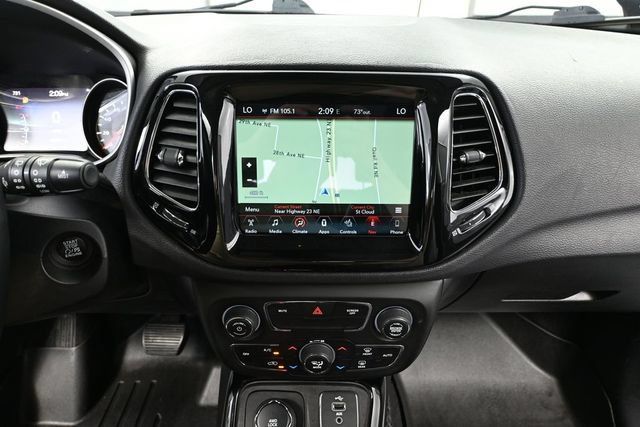 Used 2017 Jeep Compass Limited w/ Navigation Group AWD/4WD image 24