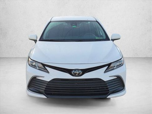 Used 2022 Toyota Camry LE FWD image 2