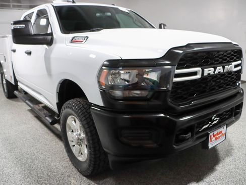 Used 2023 RAM 2500 Tradesman AWD/4WD image 6