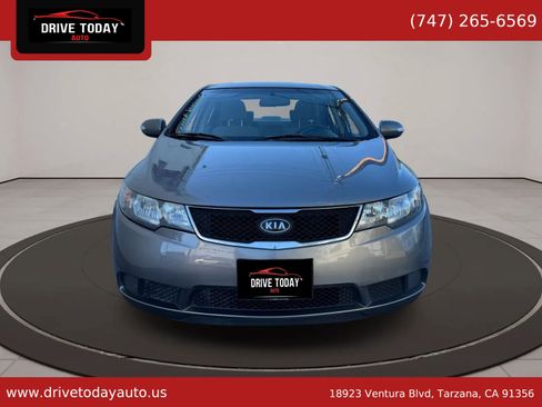 Used 2010 Kia Forte EX image 1