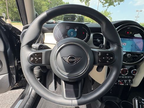 Used 2023 MINI Cooper S FWD image 11