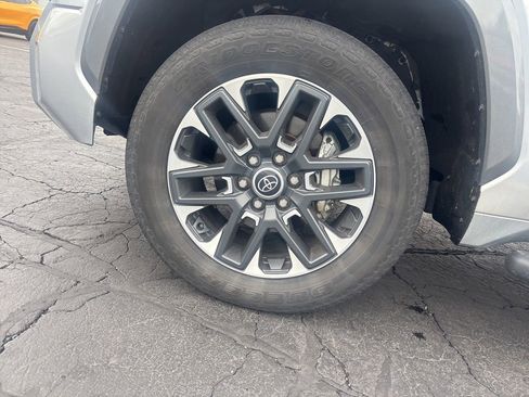 Used 2023 Toyota Tundra Limited w/ Power Package RWD image 7
